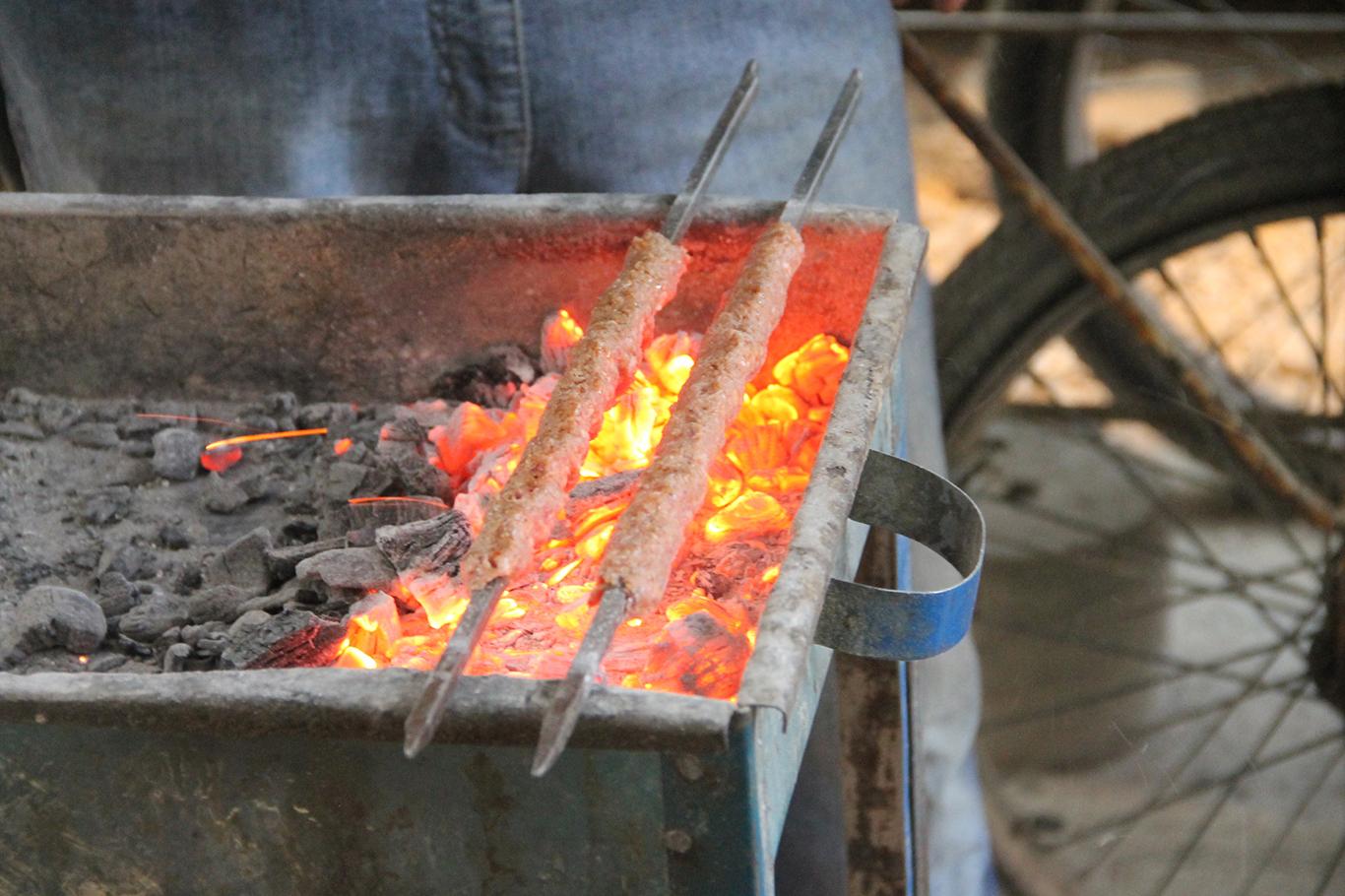 Suriye'de avukattı Türkiye’de kebapçı oldu
